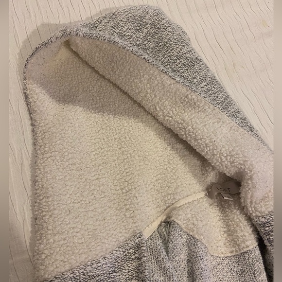 Loft Sweater - Picture 2 of 3